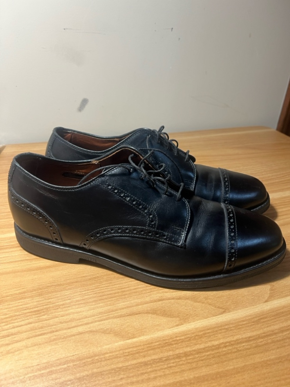 Allen Edmonds Black Leather Cap-Toe Derby Shoes